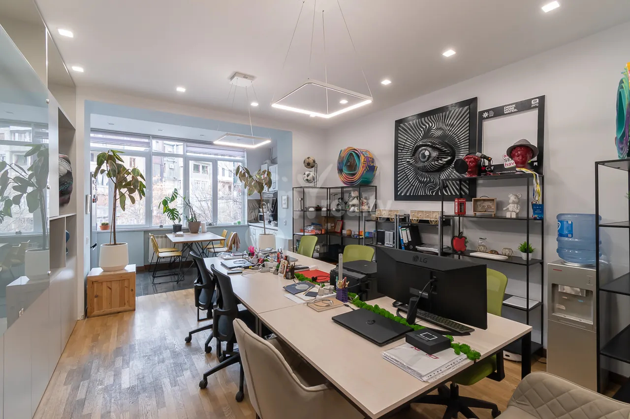 3 bedroom apartment for sale Tamanyan St, Center Yerevan, 158804