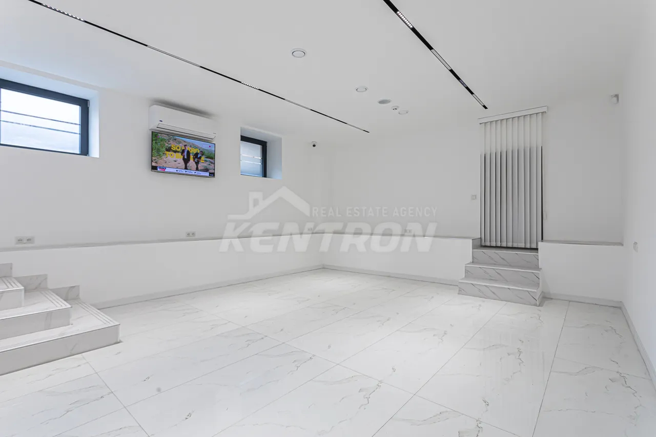 Commercial for rent خیابان امیریان, مرکز شهر ایروان, 158142