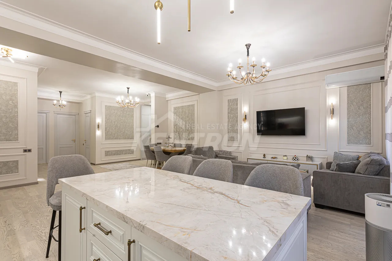 Купить 3 комнатную квартиру Бузанд ул, Центр Ереван, 159658