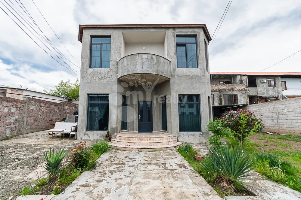 tun/Paruyr+Sevak+dis./Avan/Yerevan