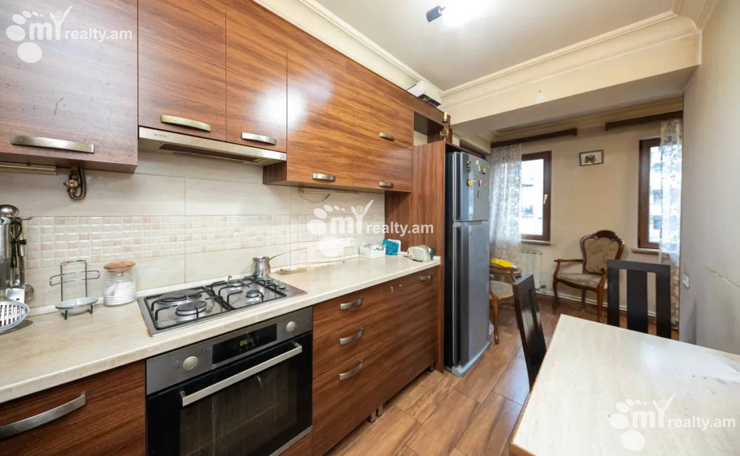 3 bedroom apartment for sale خیابان هر. کوچار, عربگیر ایروان, 159704