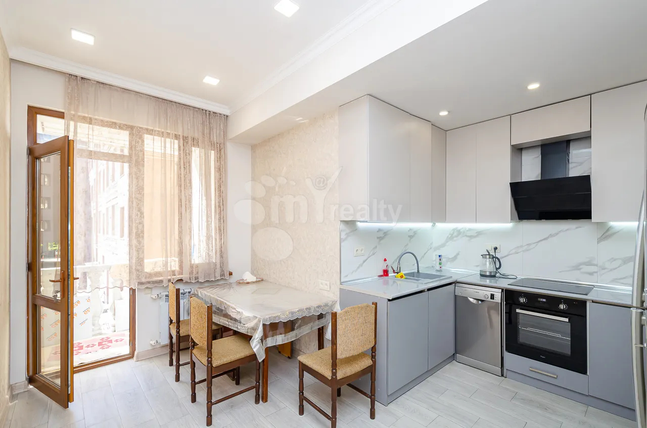 3 bedroom apartment for rent خیابان آدونس, عربگیر ایروان, 161485