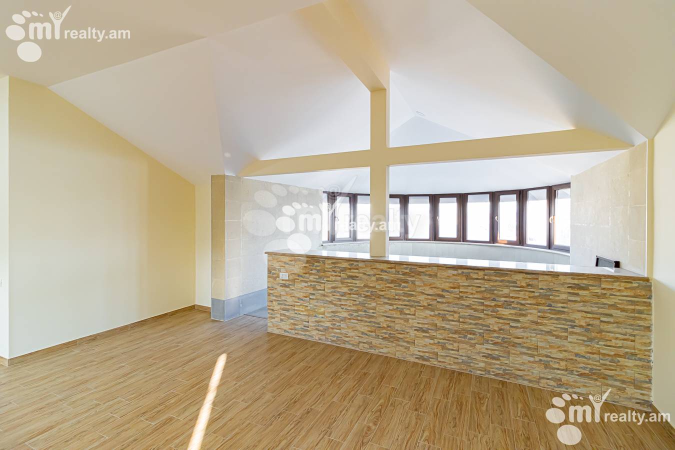 House for sale G 1 dis., Ajapnyak Yerevan, 154562