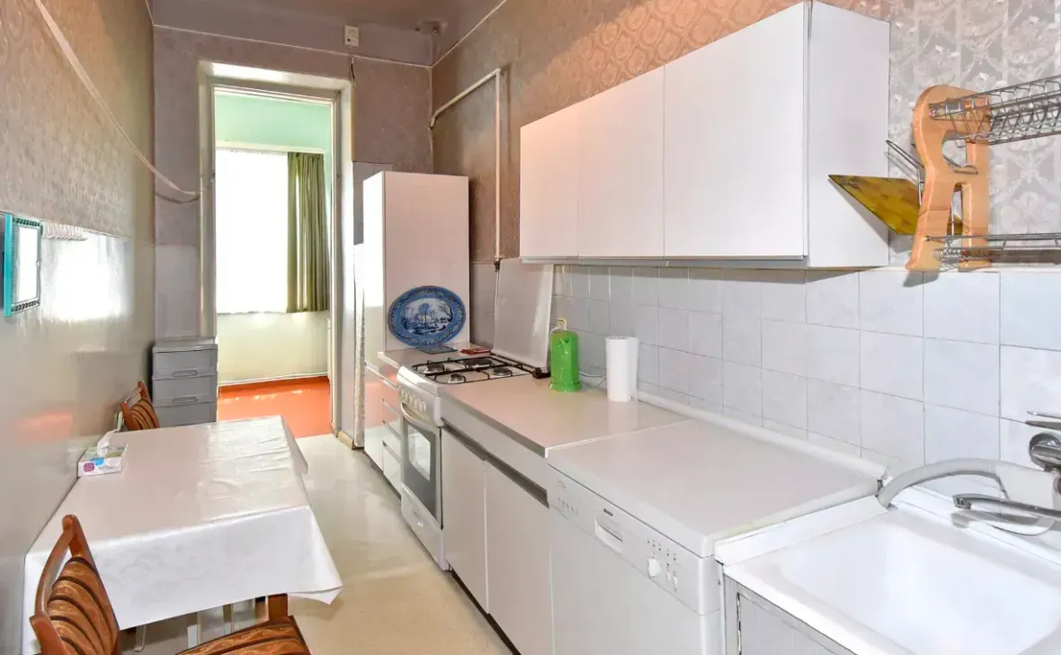 3 bedroom apartment for sale Komitas Ave, Arabkir Yerevan, 161009