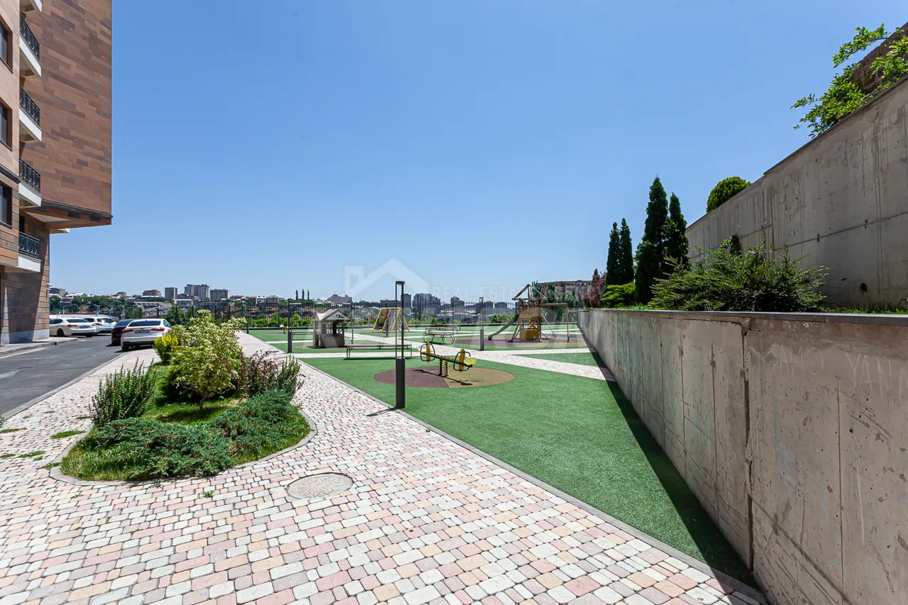 4 սենյականոց բնակարան վարձով Սասնա Ծռեր փող., Դավթաշեն Երևան, 158983