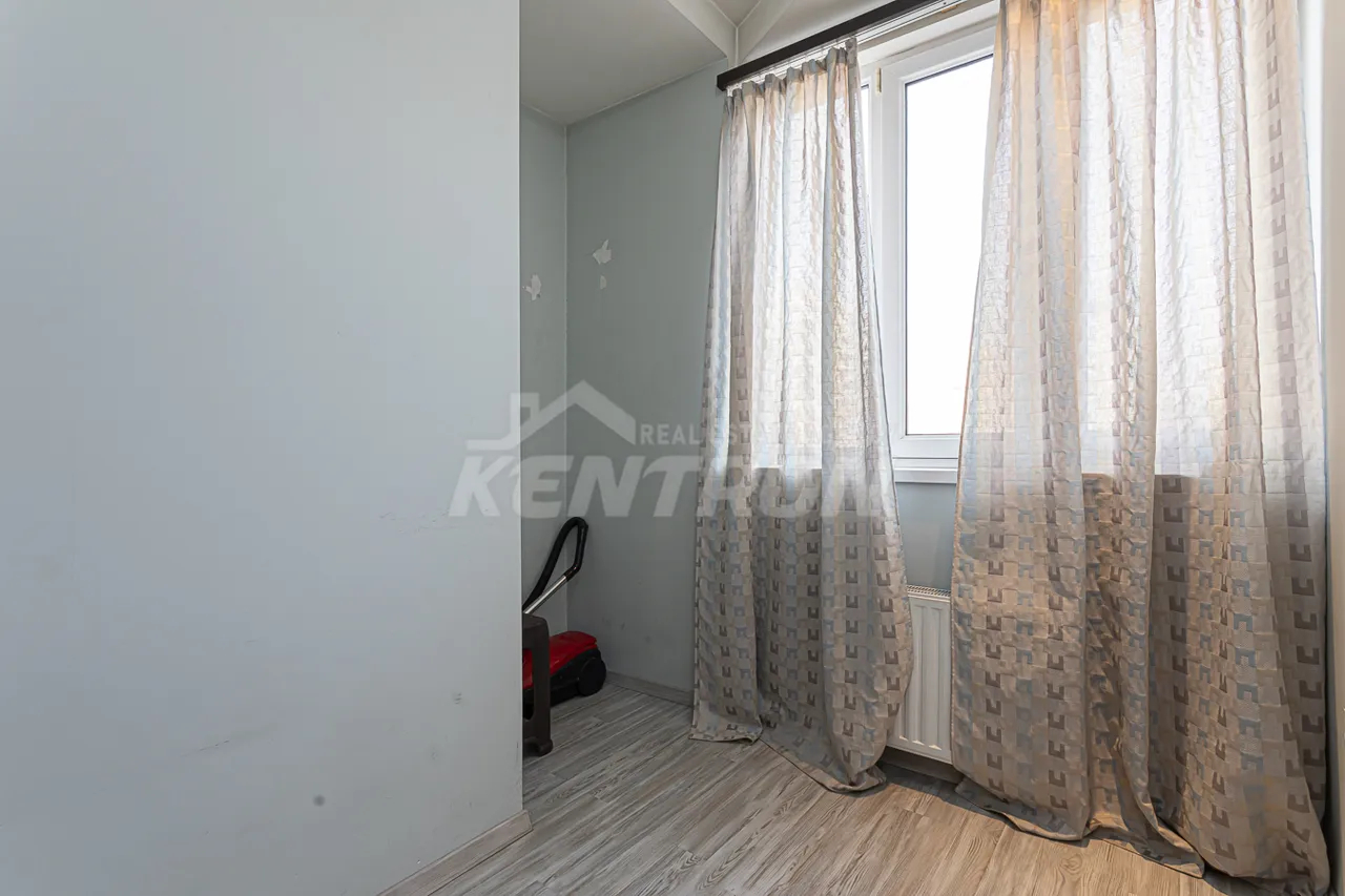 4 bedroom apartment for sale خیابان هاکوبیان, عربگیر ایروان, 158131