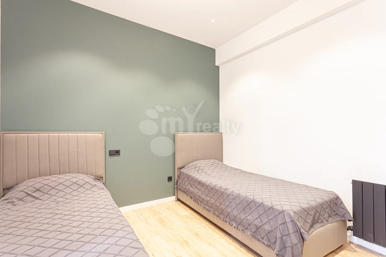 3 bedroom apartment for sale Paronyan St, Center Yerevan, 157376