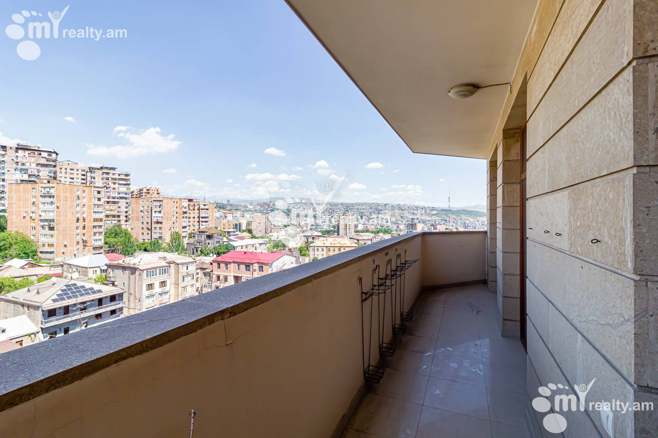 Купить 5 комнатную квартиру Баграмян пр(Кентрон), Центр Ереван, 151292