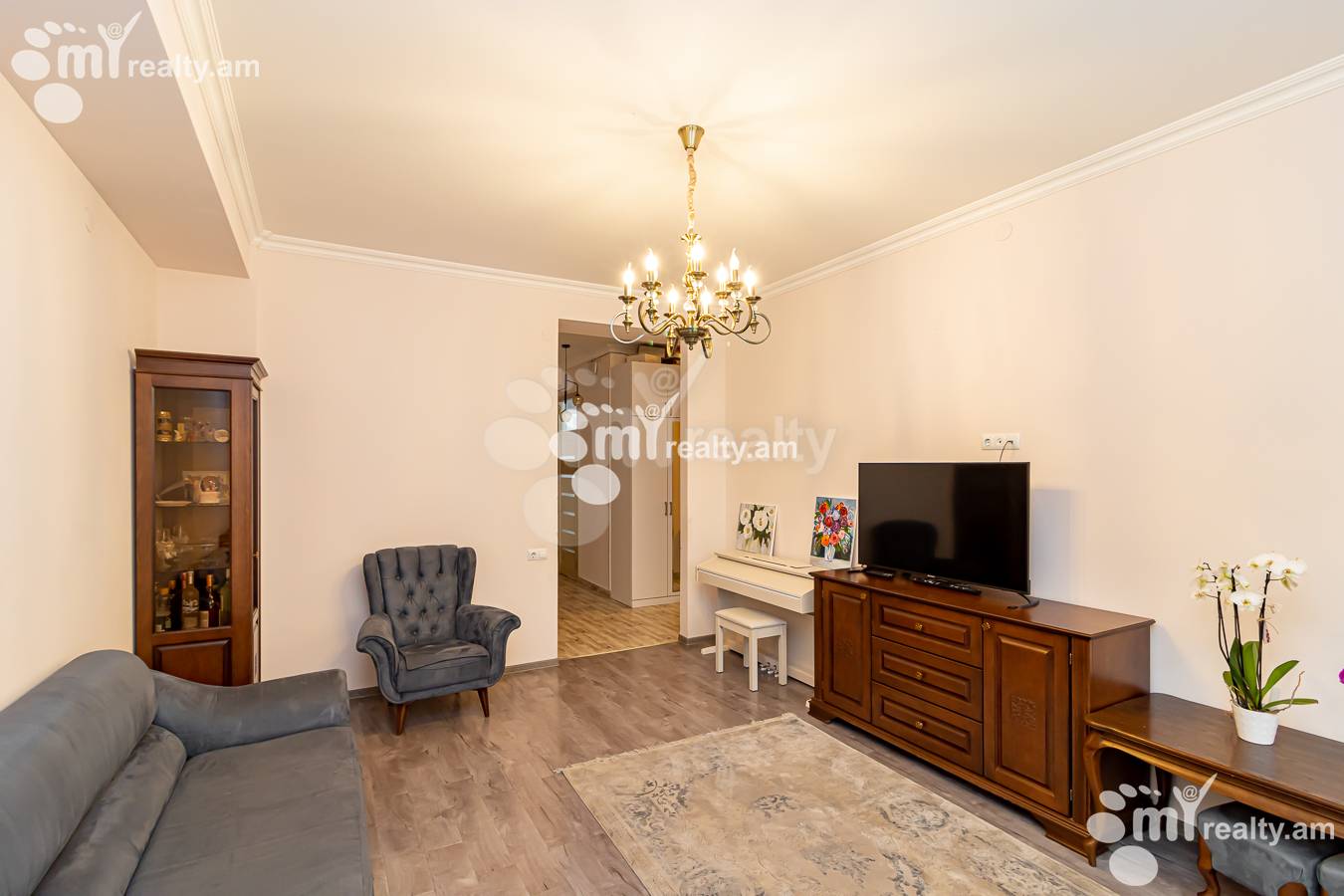 4 bedroom apartment for sale خیابان آدونس, عربگیر ایروان, 151534