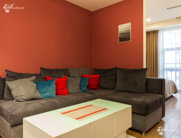 varcov-bnakaran/2-senyakanoc/Koghbatsi+St/Center/Yerevan