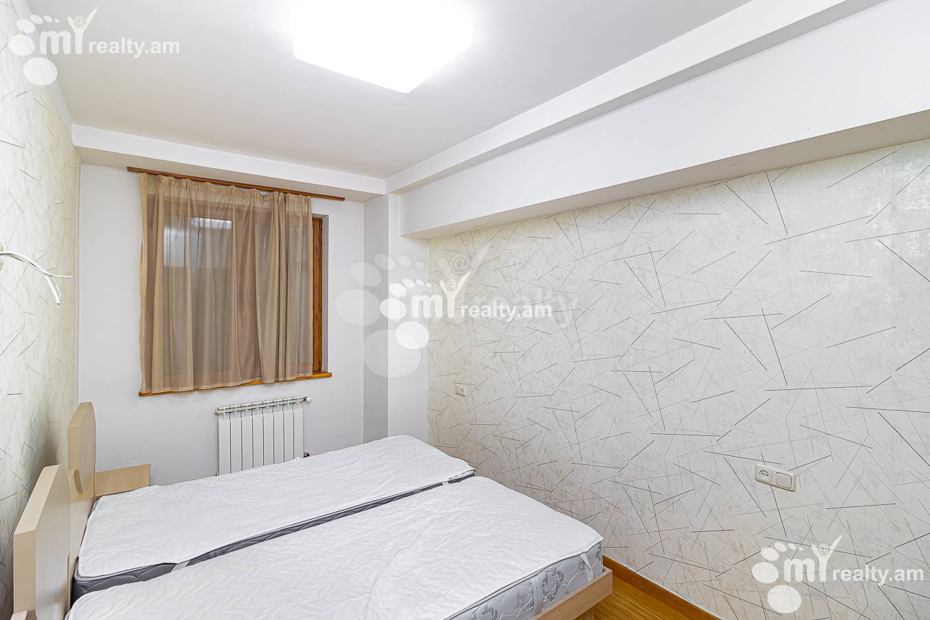 Снять 4 комнатную квартиру Московян ул, Центр Ереван, 155311