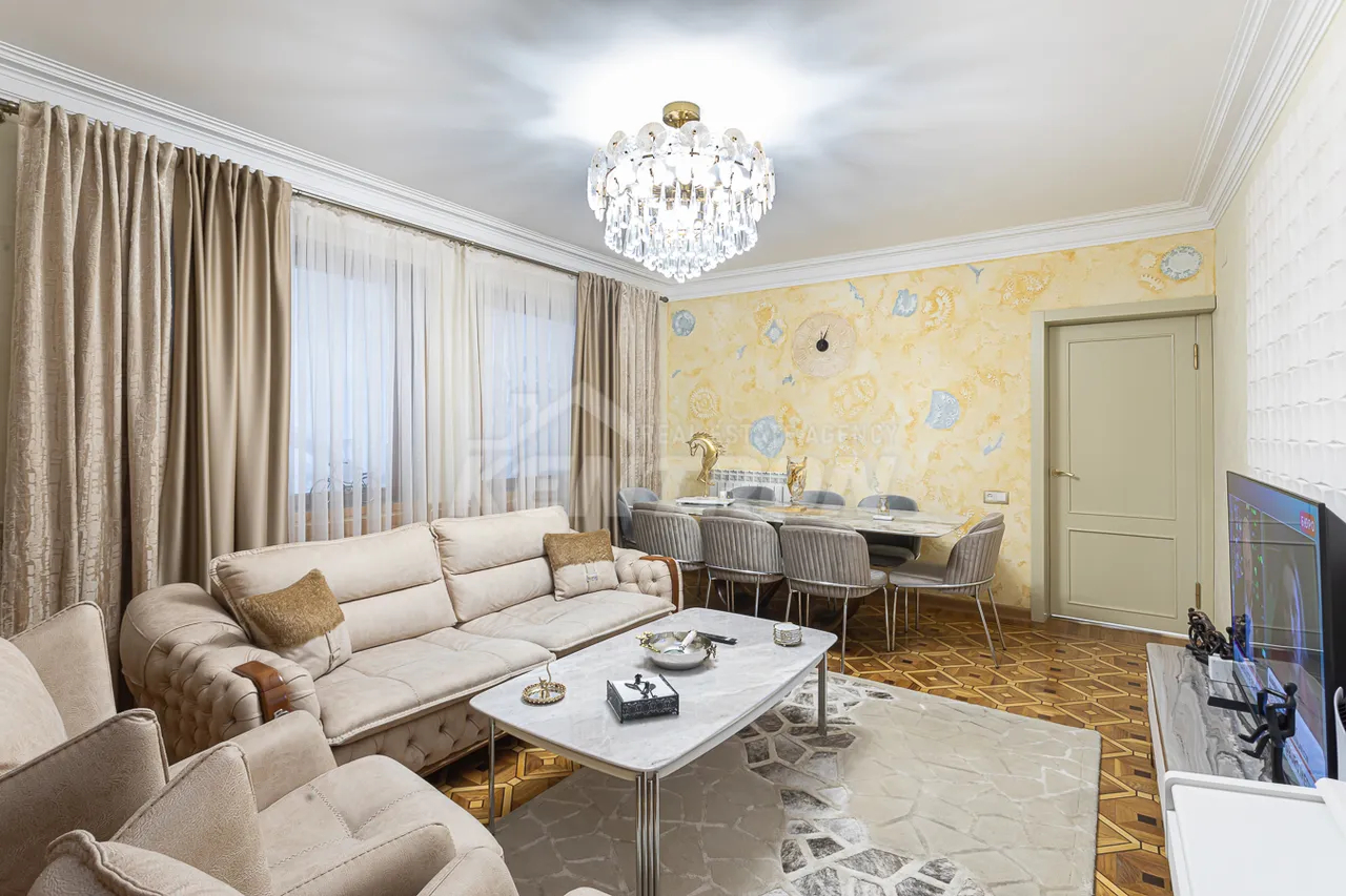 3 bedroom apartment for sale خیابان اِ. کوچار, مرکز شهر ایروان, 159485