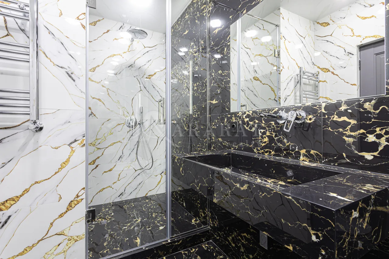 3 սենյականոց բնակարան  Վարդանանց փող, Կենտրոն Երևան, 159334