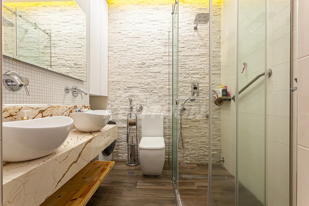 3 bedroom apartment for sale خیابان ماشتوتس, مرکز شهر ایروان, 157544