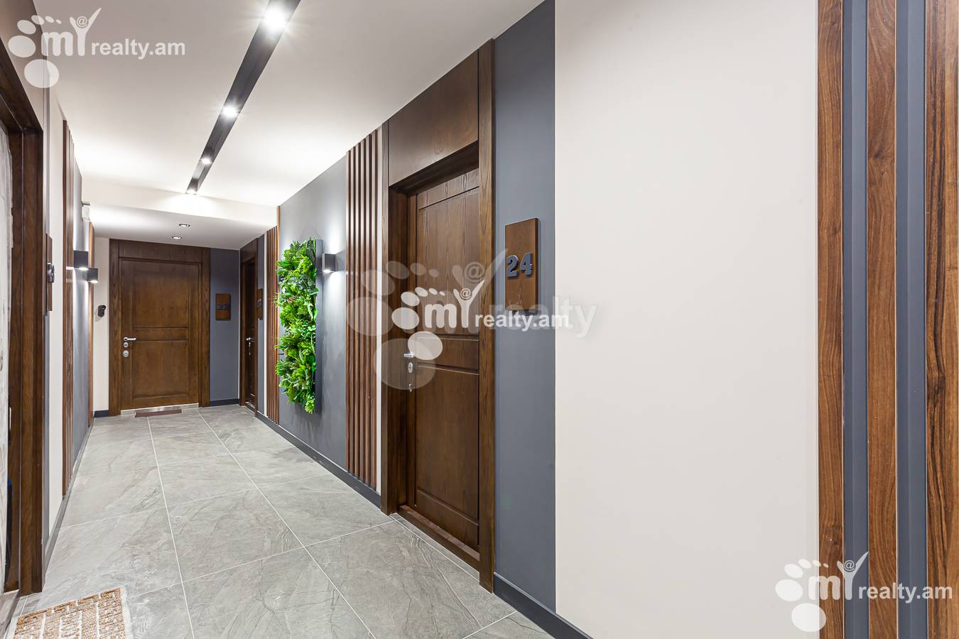 Купить 2 комнатную квартиру Антараин ул, Центр Ереван, 152286