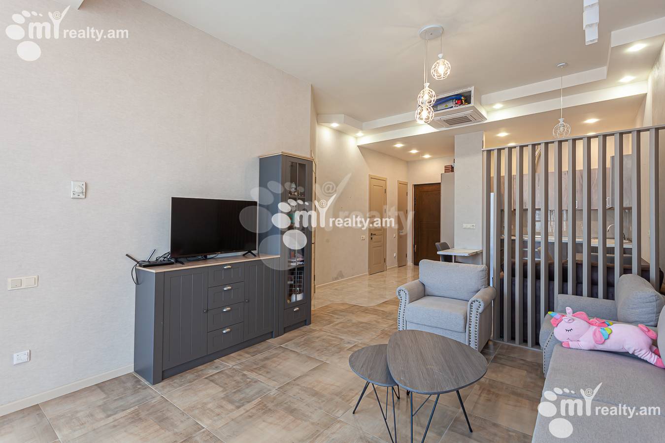 Купить 2 комнатную квартиру Антараин ул, Центр Ереван, 152286