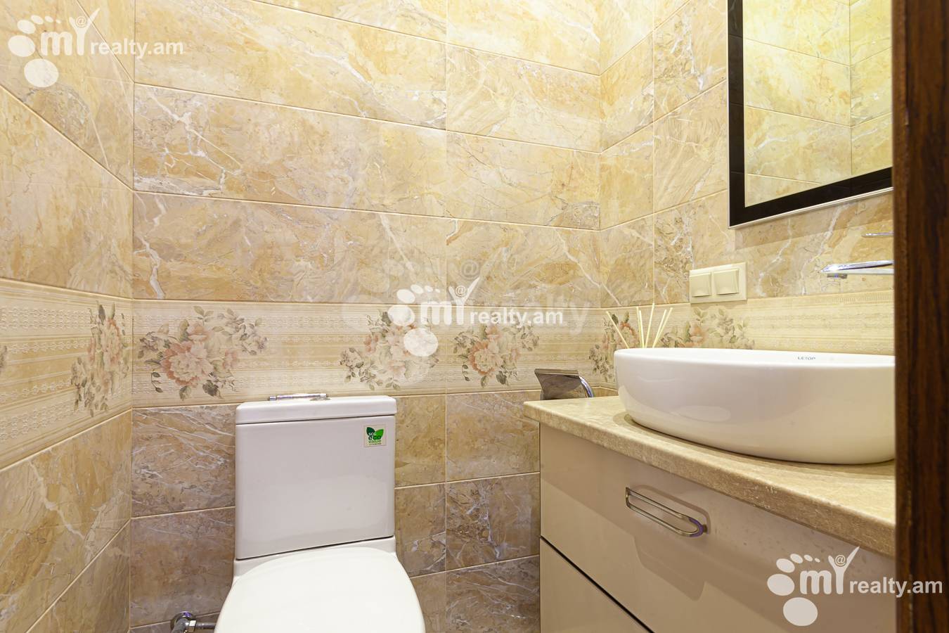 3 սենյականոց բնակարան  Սայաթ-Նովայի պող, Կենտրոն Երևան, 155779