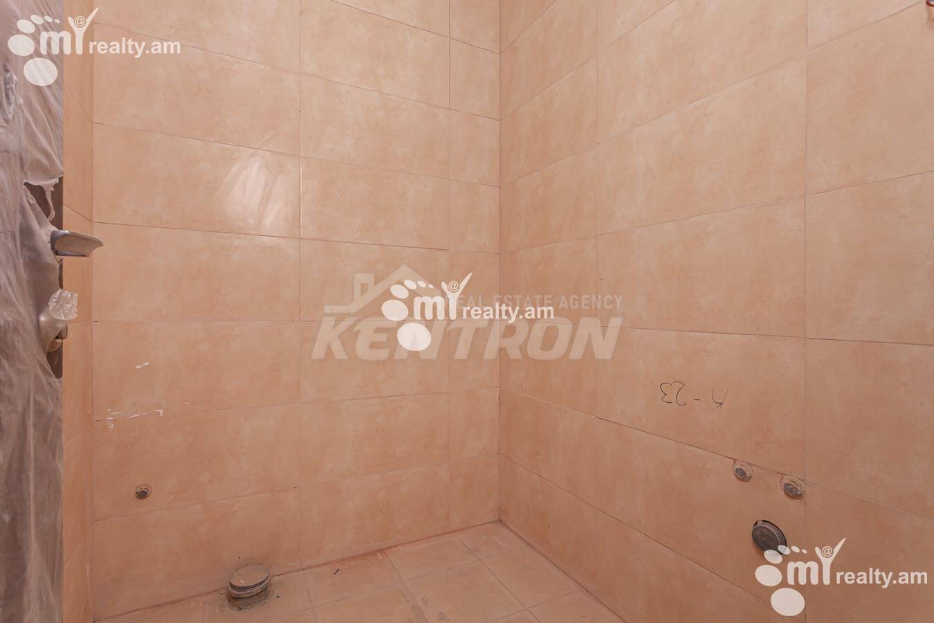 Купить 4 комнатную квартиру М․ Мелконян ул, Центр Ереван, 155072