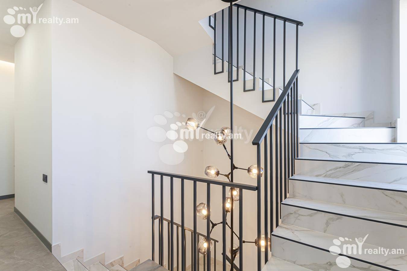 House for sale G 1 dis., آچاپنیاک ایروان, 155022