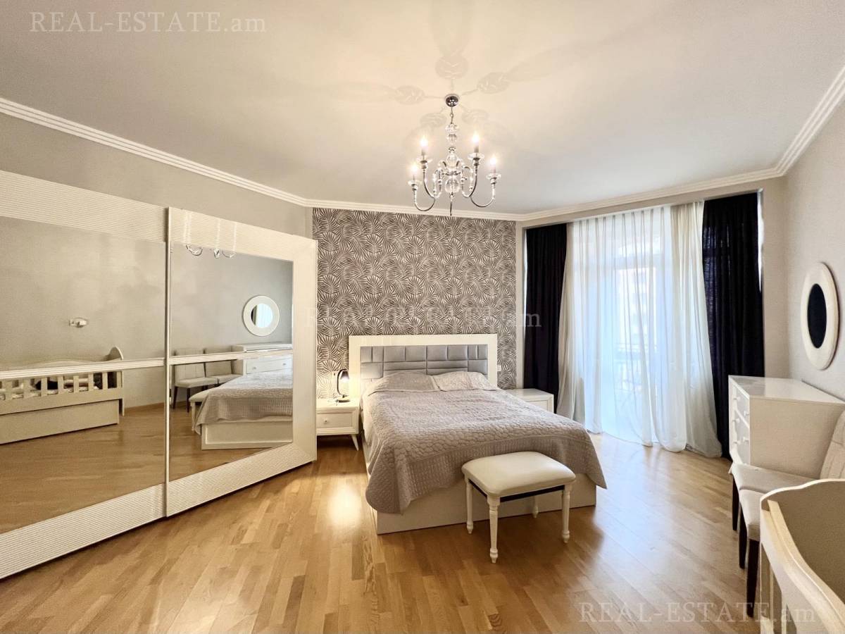 3 bedroom apartment for rent Northern(Hyusisayin)  Ave, Center Yerevan, 128767