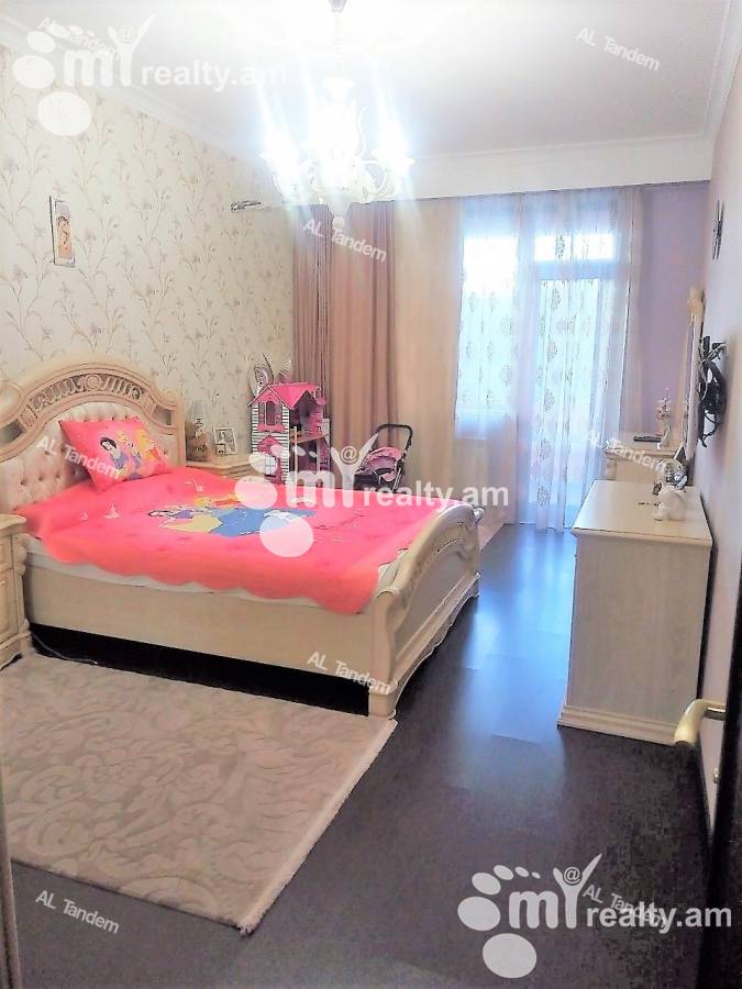 4 bedroom apartment for sale Fuchik St, Ajapnyak Yerevan, 124925