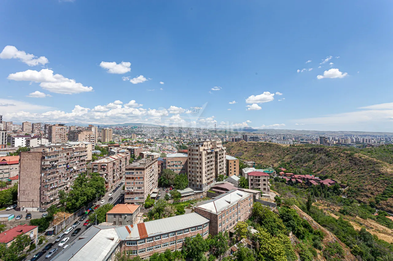 5 bedroom apartment for sale Orbeli Yeghbayrner   St, Arabkir Yerevan, 160863