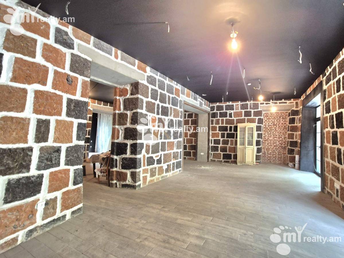 Commercial for sale خیابان پوشکین, مرکز شهر ایروان, 155495