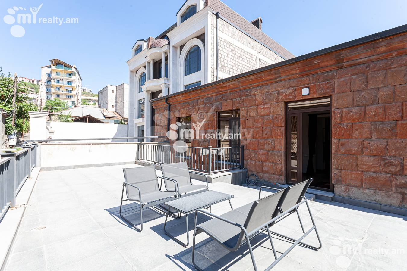 House for sale Fizkulturnikner St, Center Yerevan, 155757