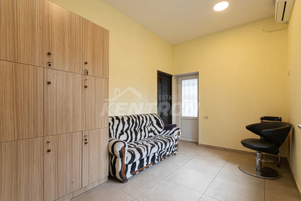 Commercial property for sale Mashtots Ave, Center Yerevan, 157988