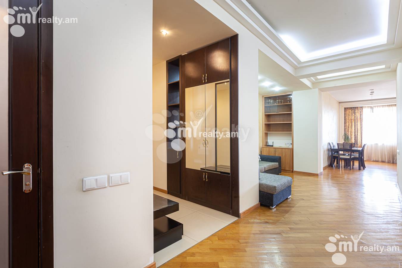 Купить 3 комнатную квартиру Амирян ул, Центр Ереван, 155358