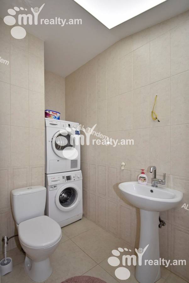 Купить 3 комнатную квартиру Антараин ул, Центр Ереван, 128202