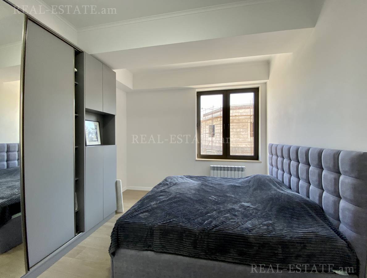 3 bedroom apartment for sale Antarayin St, Center Yerevan, 103041