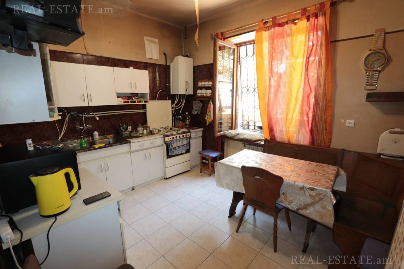 3 bedroom apartment for sale Mashtots Ave, Center Yerevan, 138187