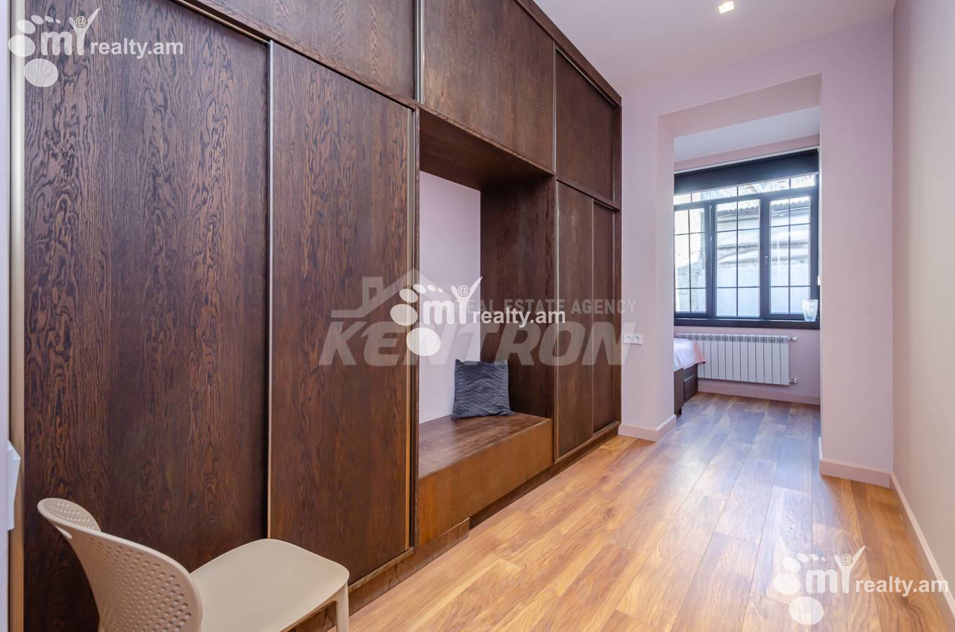 Купить 3 комнатную квартиру Ахбюр Сероб ул, Арабкир Ереван, 152788