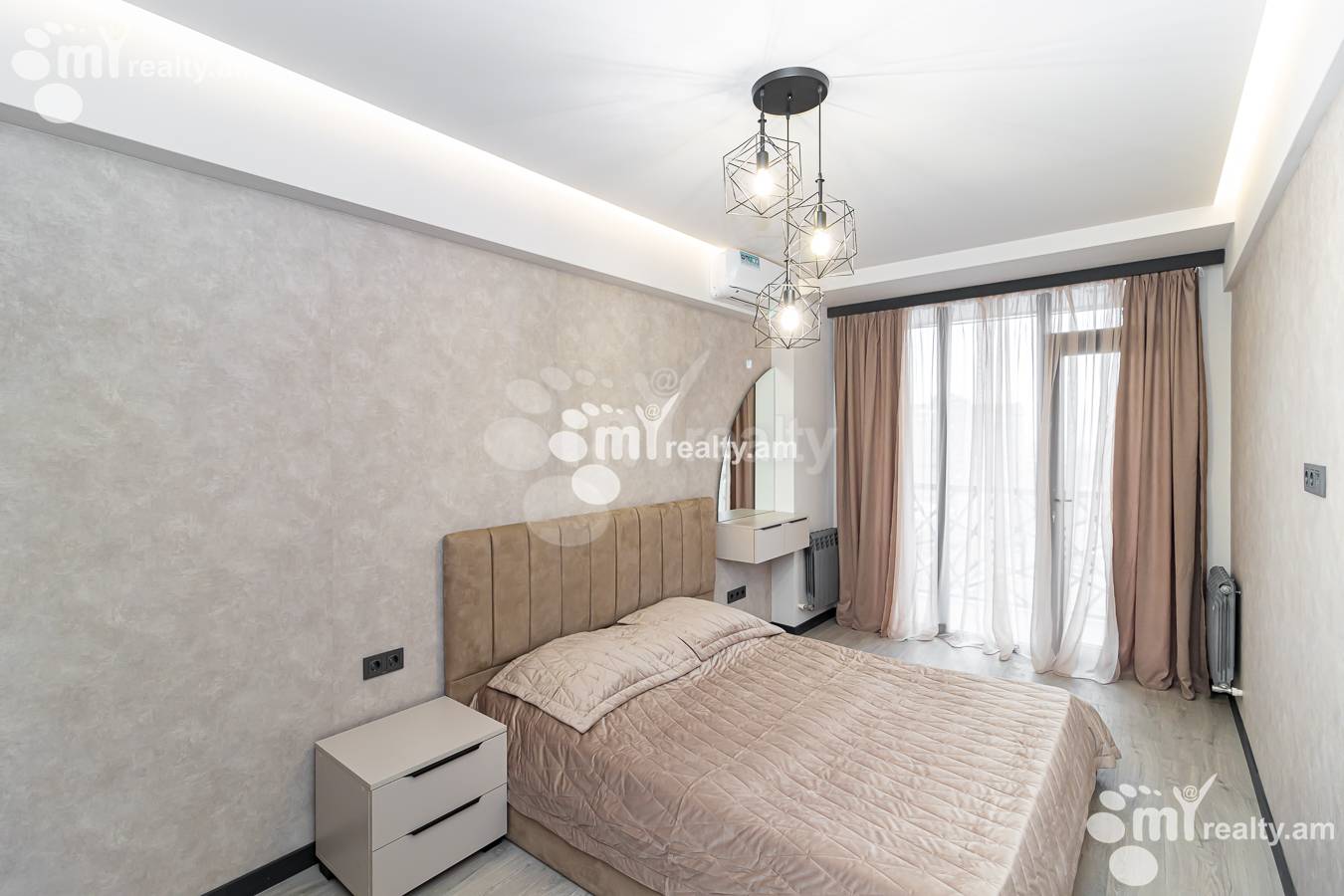 2 bedroom apartment for sale خیابان م. خورِناتسی, مرکز شهر ایروان, 144875
