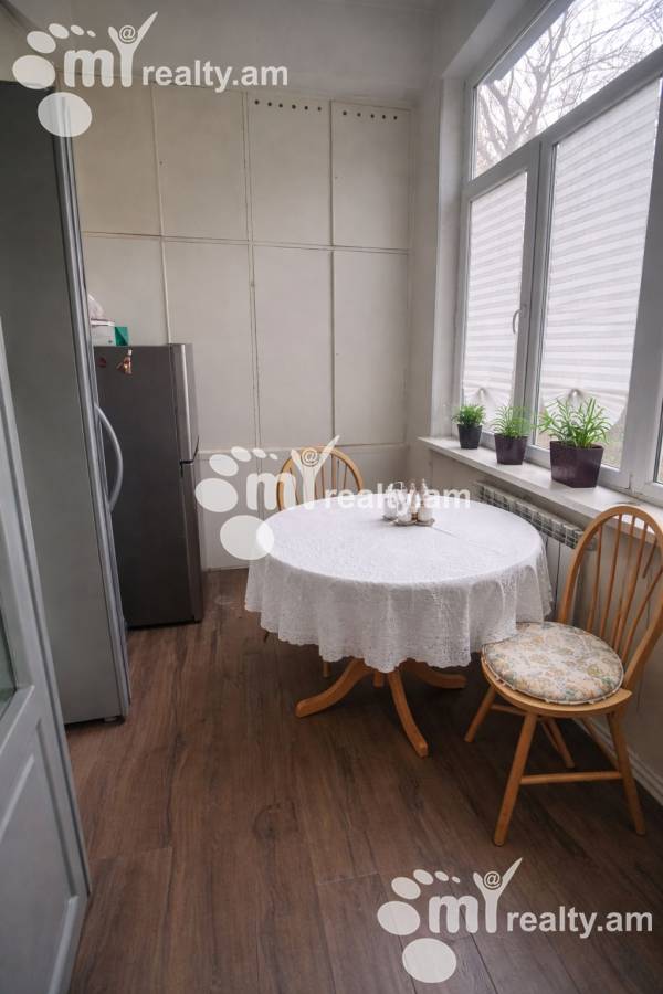 2 սենյականոց բնակարան վարձով Մաշտոցի պող, Կենտրոն Երևան, 160125