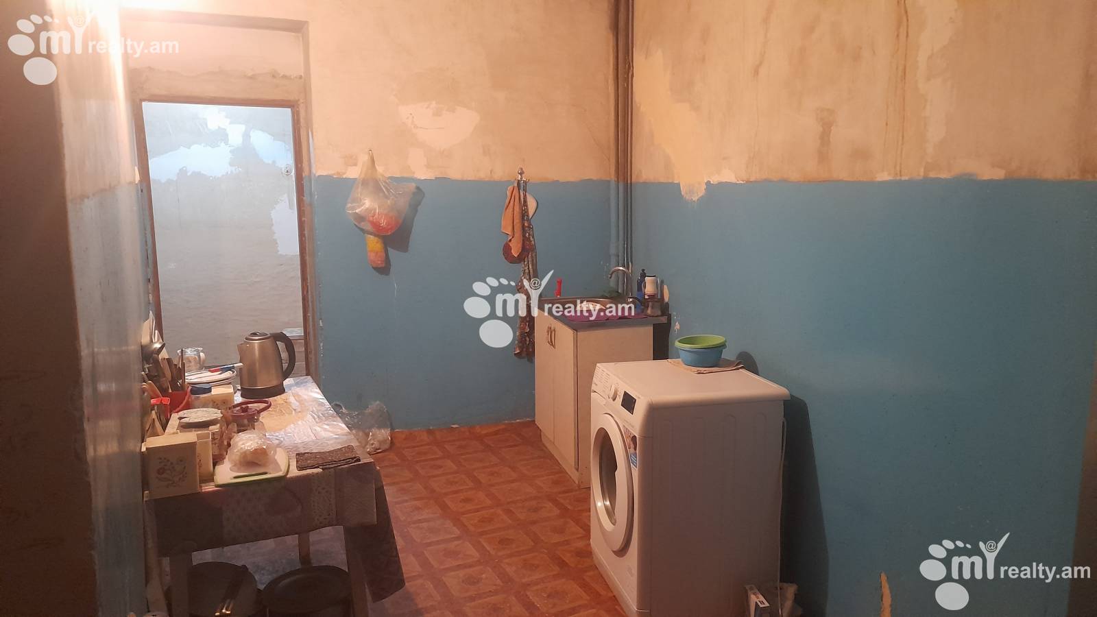 Купить 3 комнатную квартиру Xаxаx Дон ул, Эребуни Ереван, 150007