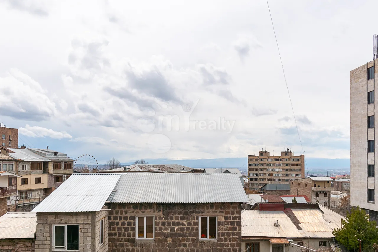 4 սենյականոց բնակարան  Ազատության պող, Արաբկիր Երևան, 160071