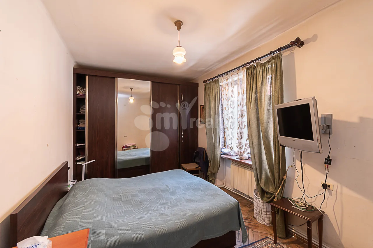 3 bedroom apartment for sale خیابان واهر. پاپازیان, عربگیر ایروان, 158561