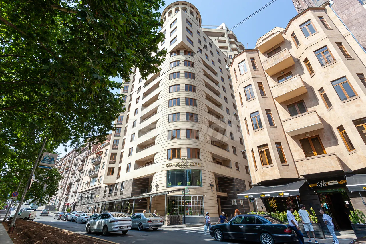 3 bedroom apartment for sale Aram St, Center Yerevan, 157330