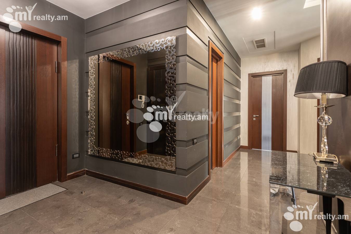 4 bedroom apartment for sale Northern(Hyusisayin)  Ave, Center Yerevan, 156120