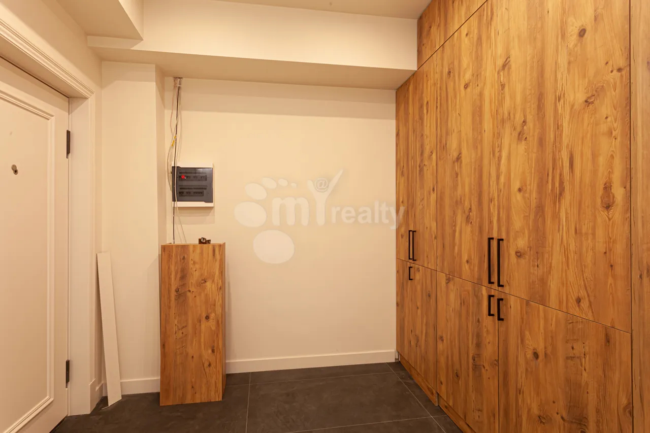 Купить 2 комнатную квартиру Гогол ул., Канакер-Зейтун Ереван, 160144