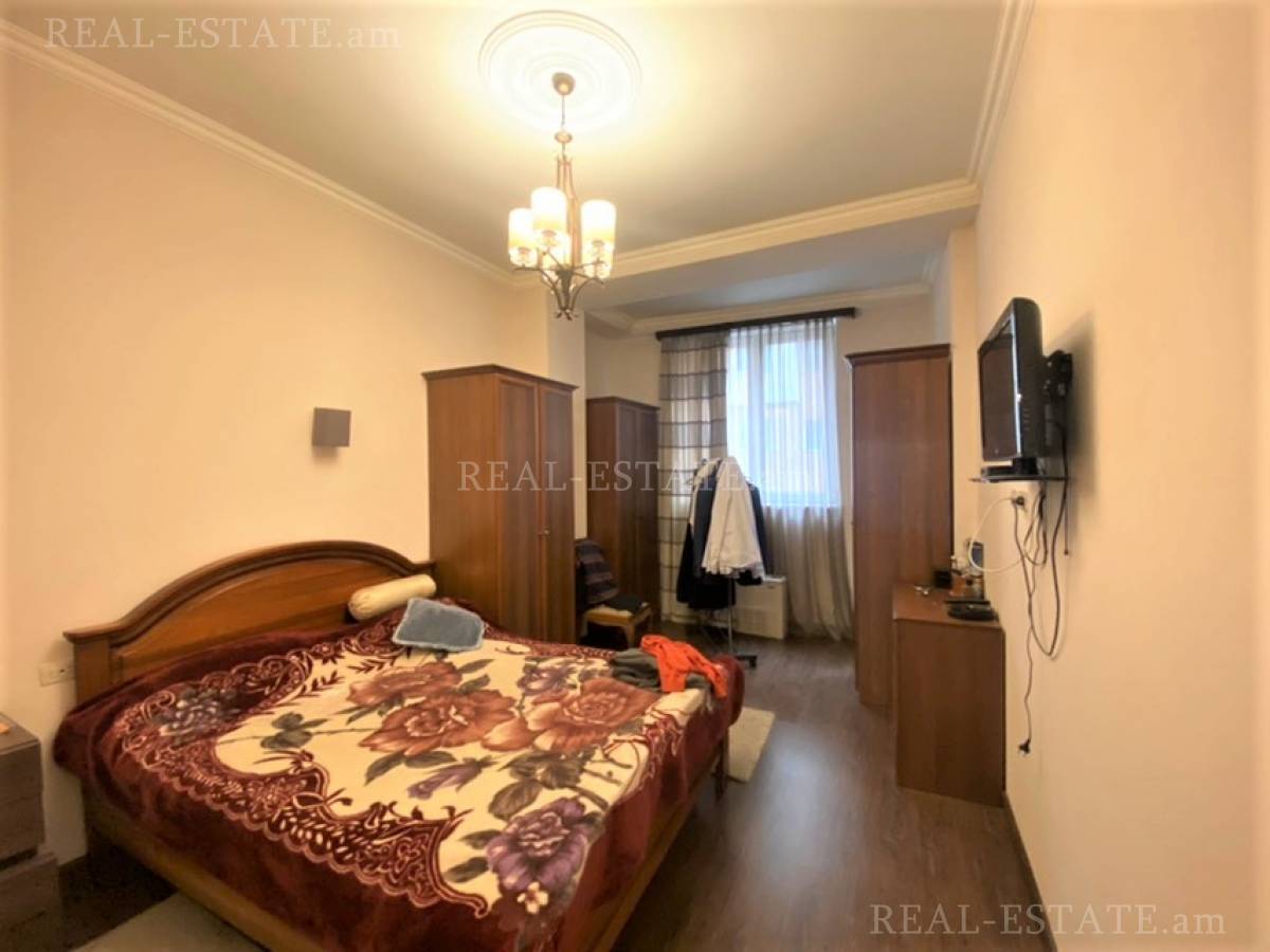 4 bedroom apartment for sale Aram St, Center Yerevan, 121421