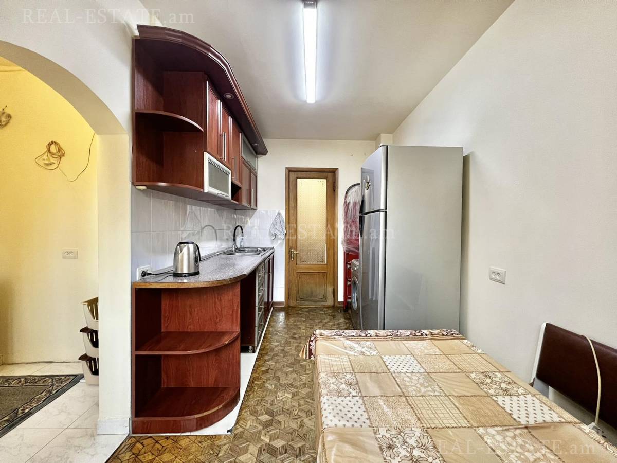 2 սենյականոց բնակարան  Սունդուկյան փող, Արաբկիր Երևան, 129637