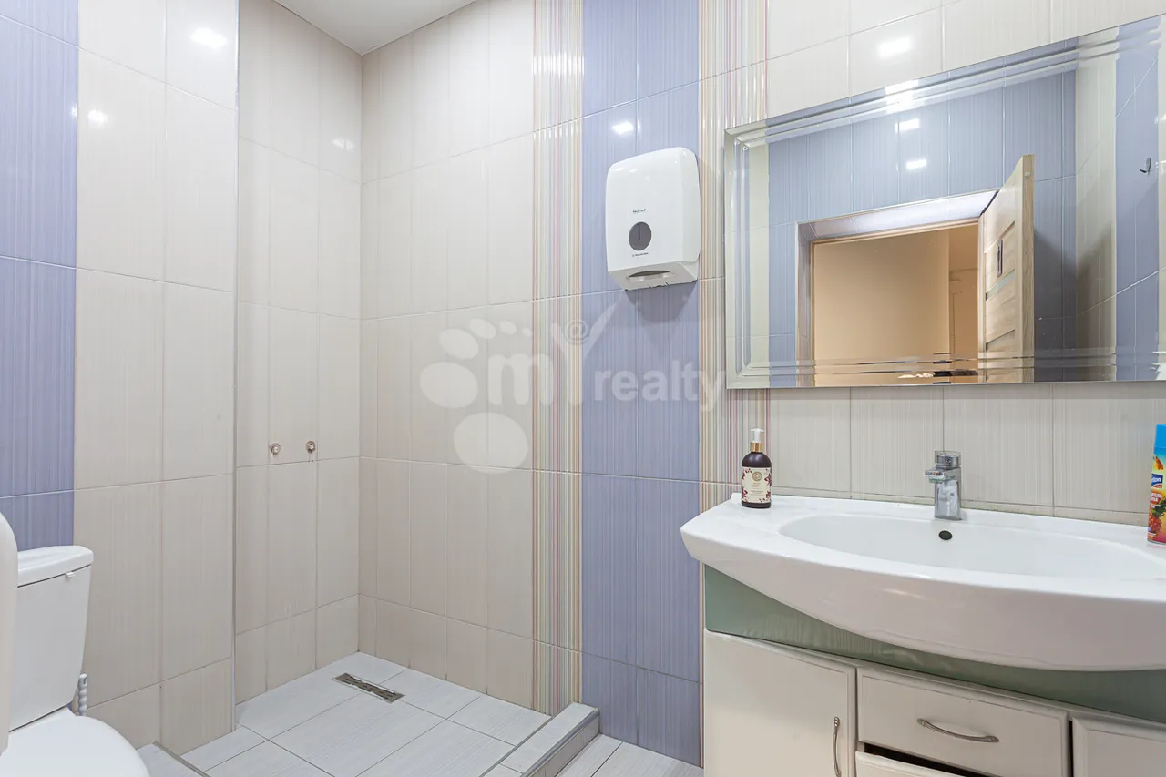 Commercial property for rent V.Papazyan St, Arabkir Yerevan, 160453
