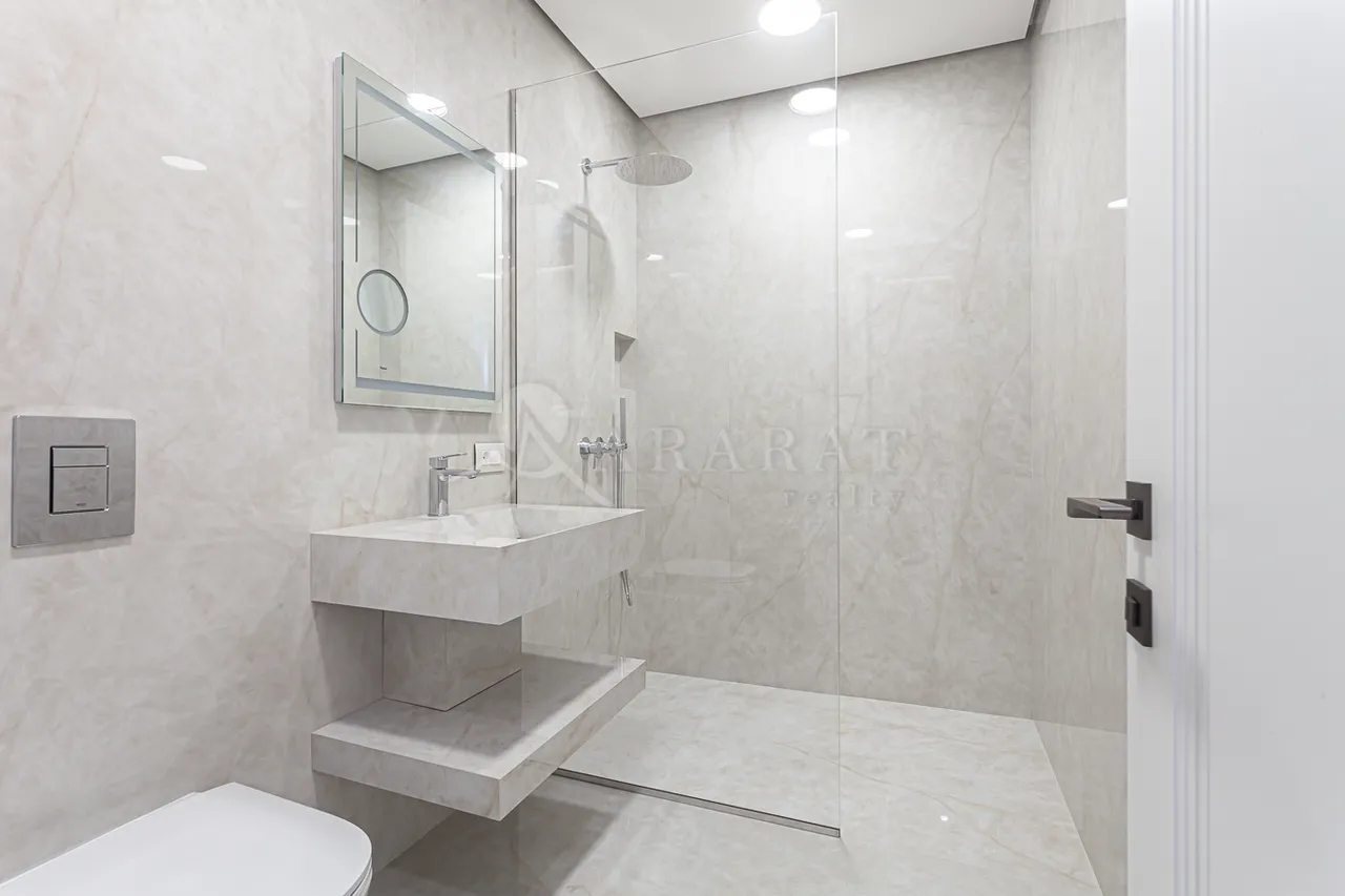 2 bedroom apartment for rent خیابان آرشاکونیاک, مرکز شهر ایروان, 161878