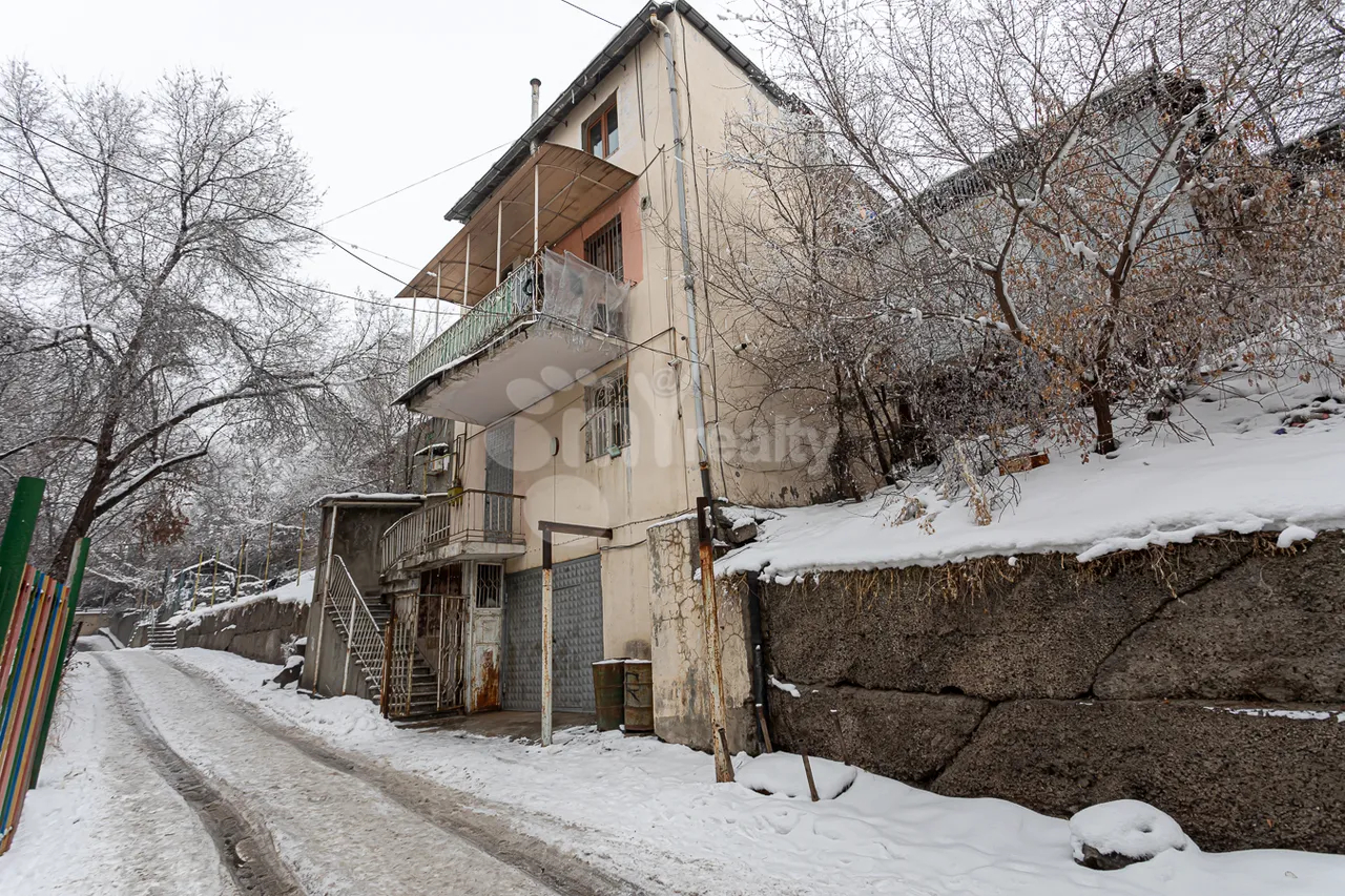 Կոմերցիոն տարածք  Կ. Ուլնեցու փող., Քանաքեռ-Զեյթուն Երևան, 159202