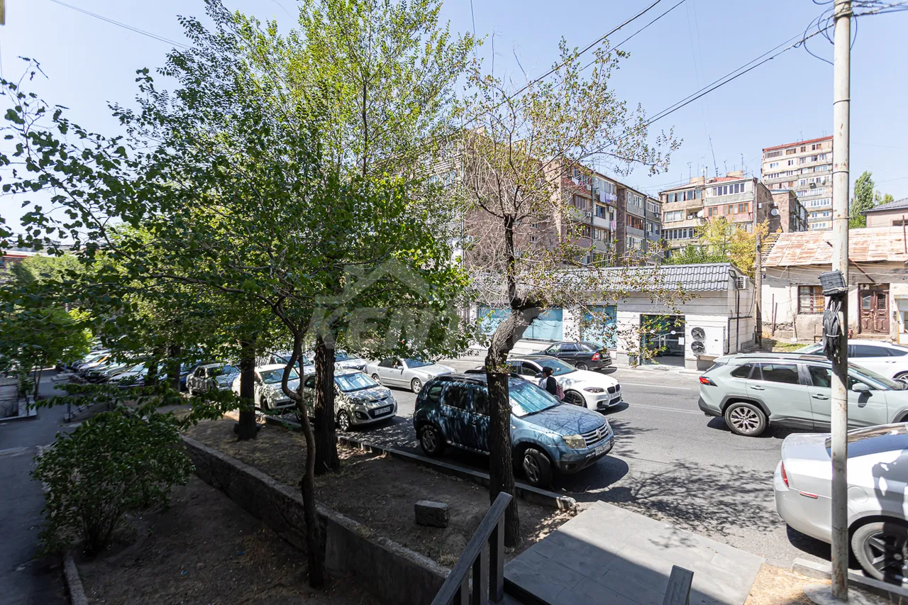 3 bedroom apartment for sale A. Avetisyan St, Arabkir Yerevan, 157416