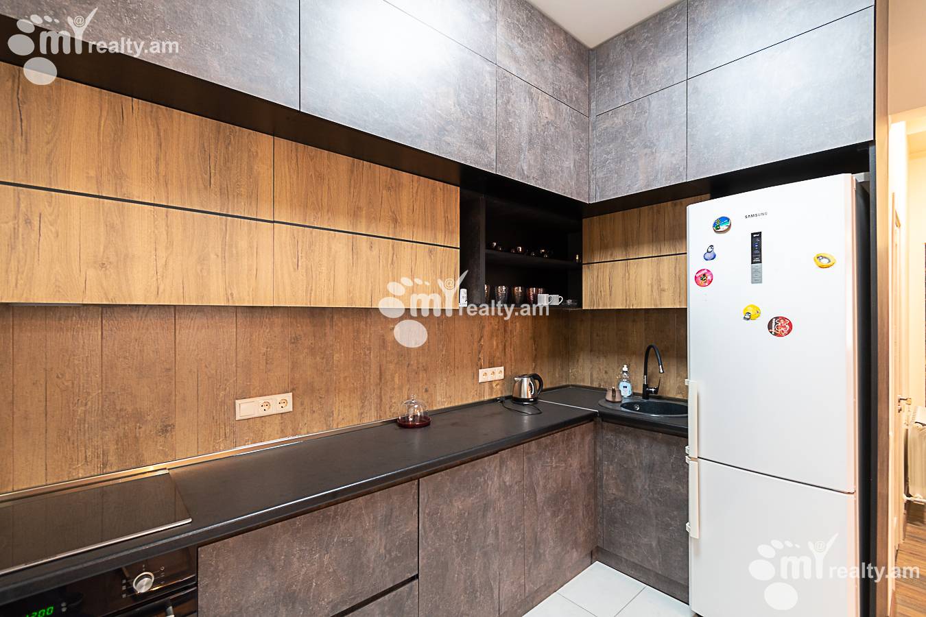 Купить 2 комнатную квартиру Бузанд ул, Центр Ереван, 143480