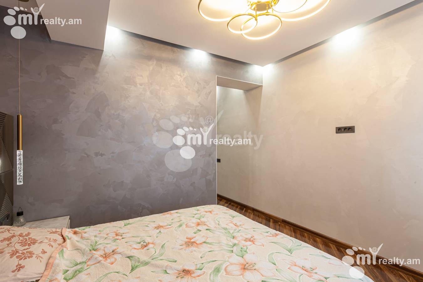 5 bedroom apartment for sale Tsitsernakaberd Highway, Center Yerevan, 149530